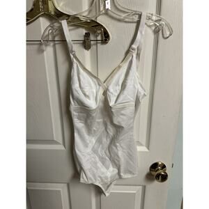 VNT Exquisite Form 60s Xtra Comfort Body Briefer White Snap Girdle 36c Bra 9900